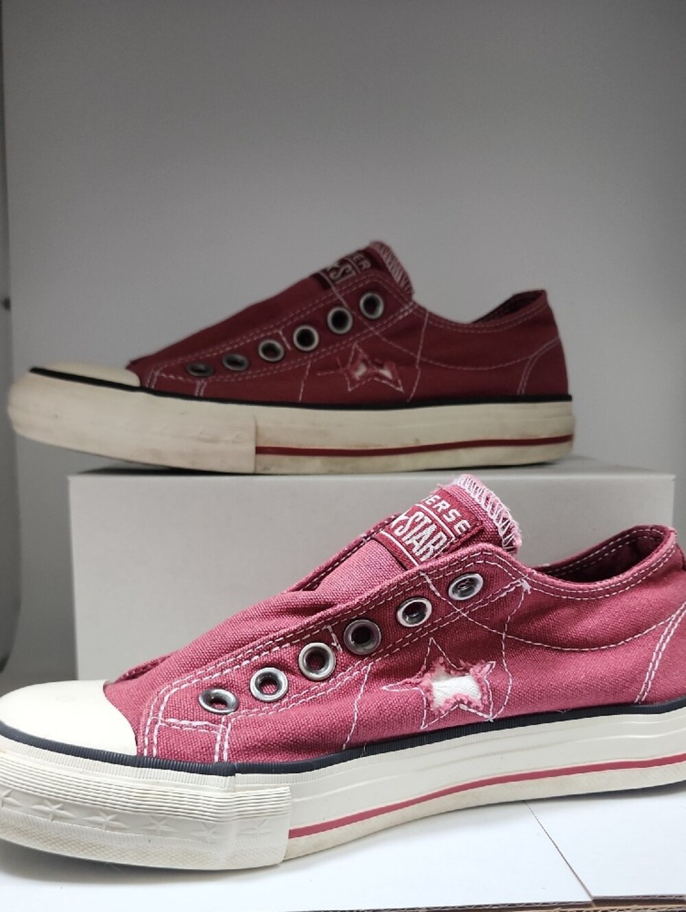 Converse Size 7 One Star Low-Top Slip-On Canvas Sneakers - Red - Picture 3 of 11